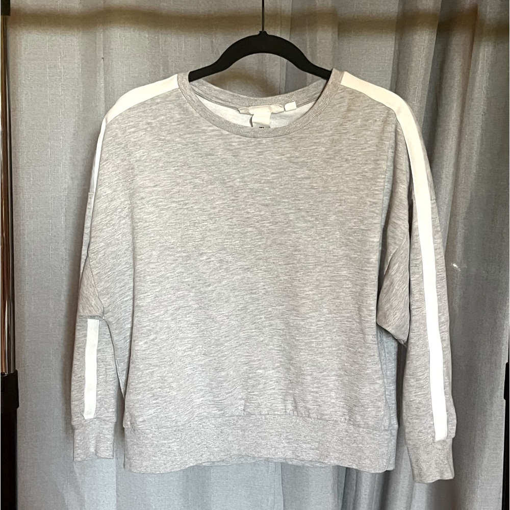 🩶Grey H&M Sweatshirt with Varsity Stripe🩶